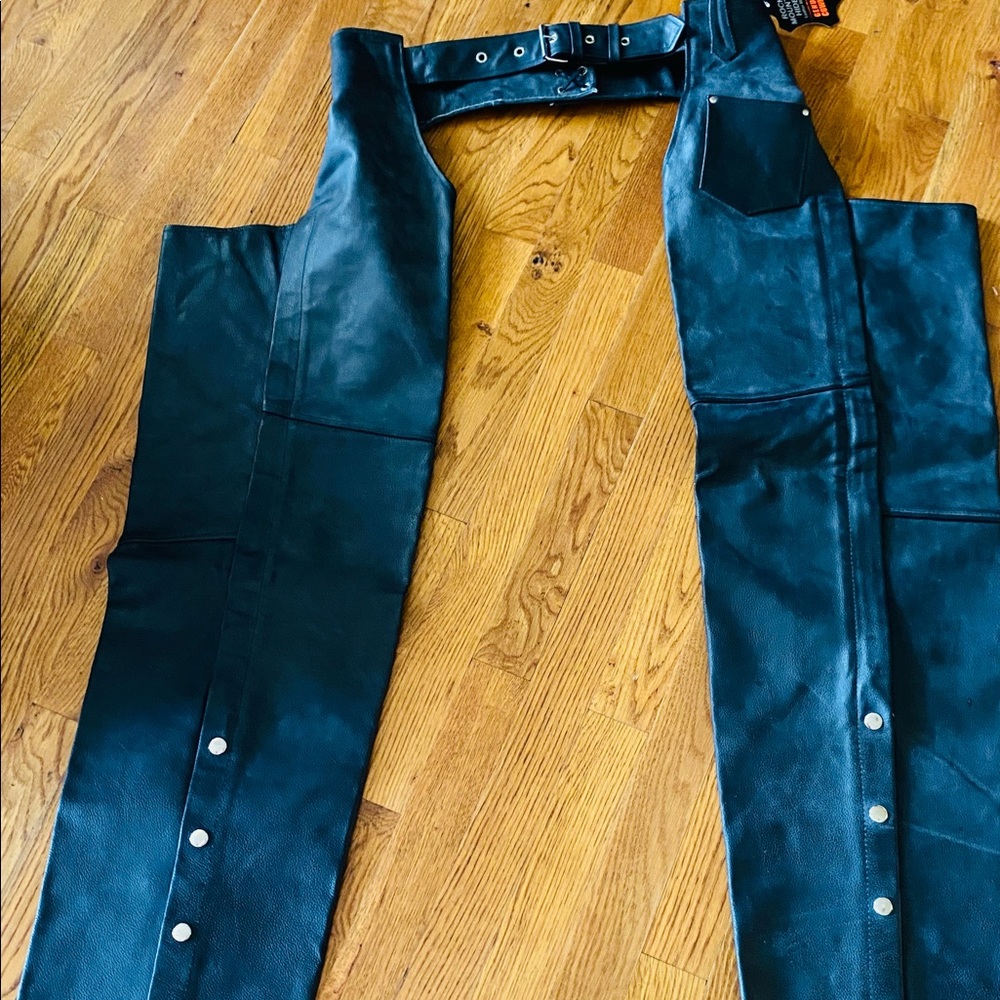 Rocky Mountain Hides™ Unisex Solid Genuine Cowhide Leather Chaps